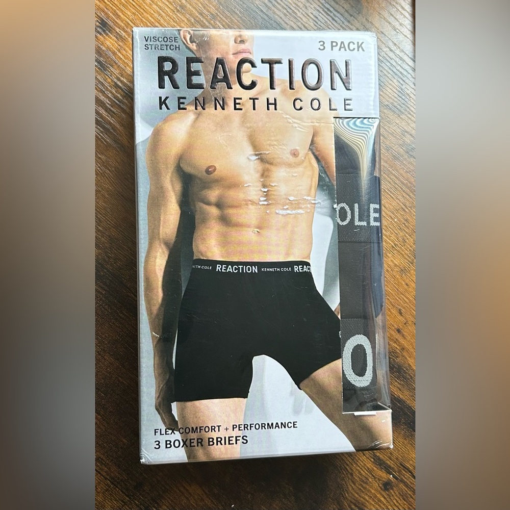 Kenneth Cole Reaction Men's Black Boxer Briefs